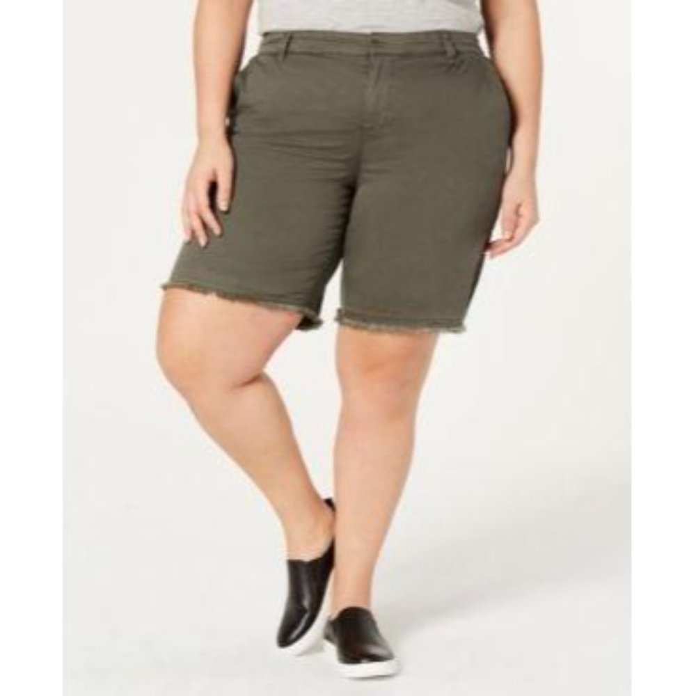 18W Style & Co. Mid Rise Frayed Hem Bermuda